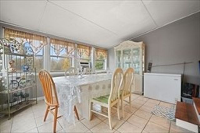 57 Mohawk Drive, Seekonk, MA 02771