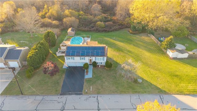 57 Mohawk Drive, Seekonk, MA 02771