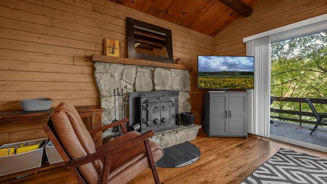 657 Natchez Lane, Sugar Grove, OH 43155