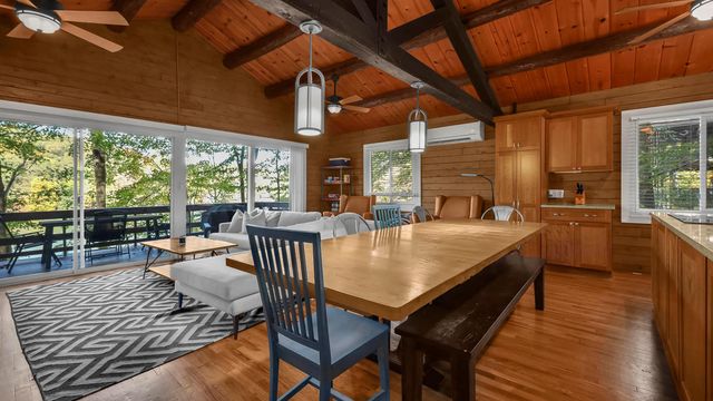 657 Natchez Lane, Sugar Grove, OH 43155