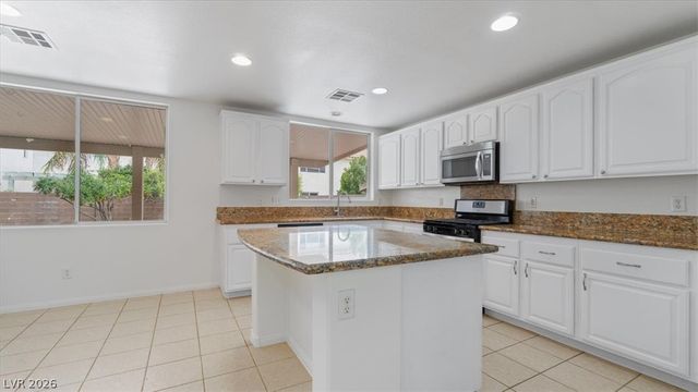 9570 Newton Grove Court, Las Vegas, NV 89148