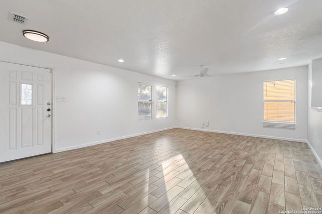 203 Shadbush St, San Antonio, TX 78245