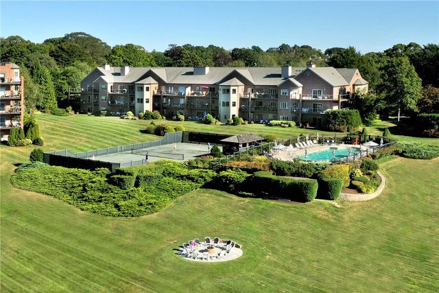 111 Harrison Avenue A6, Newport, RI 02840