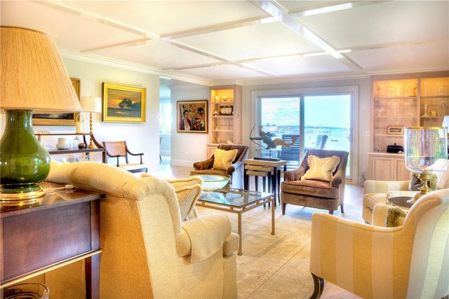 111 Harrison Avenue A6, Newport, RI 02840