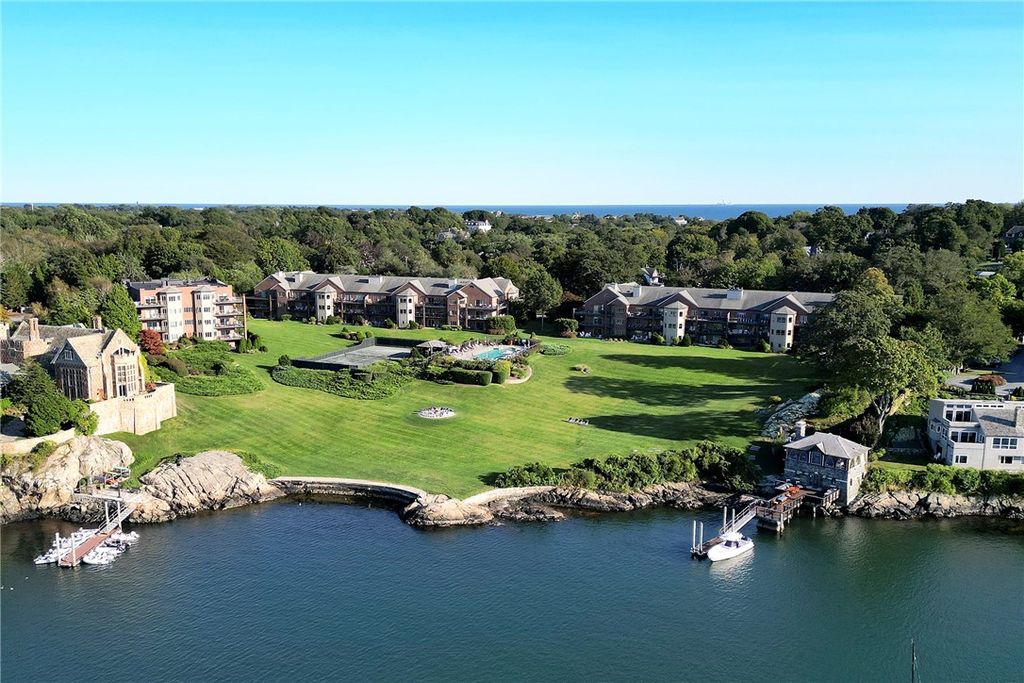 111 Harrison Avenue A6, Newport, RI 02840