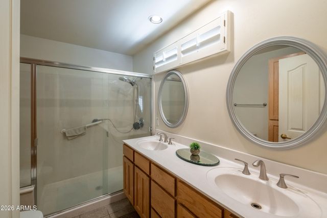 2242 W HAYWARD Avenue, Phoenix, AZ 85021