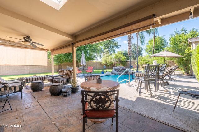 2242 W HAYWARD Avenue, Phoenix, AZ 85021