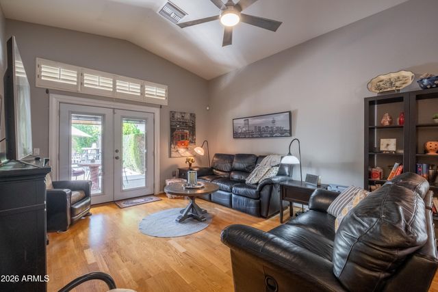 2242 W HAYWARD Avenue, Phoenix, AZ 85021