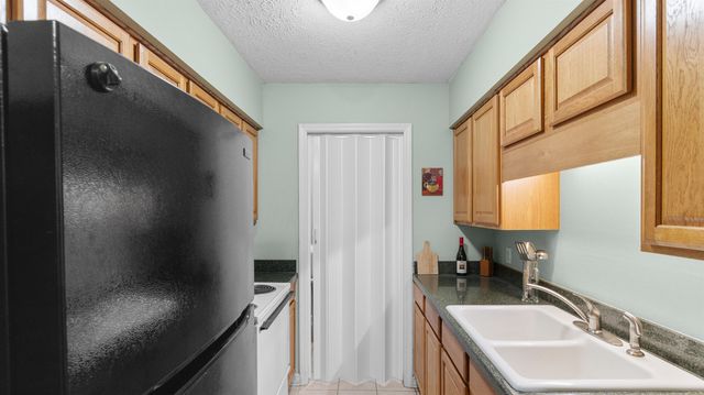 615 Carter Ln Apt D1, Conway, SC 29526