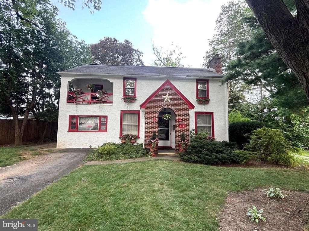 112 N NEW ST, Lititz, PA 17543