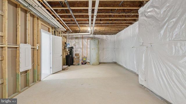 16504 GOLDEN CROWN DR, Upper Marlboro, MD 20774