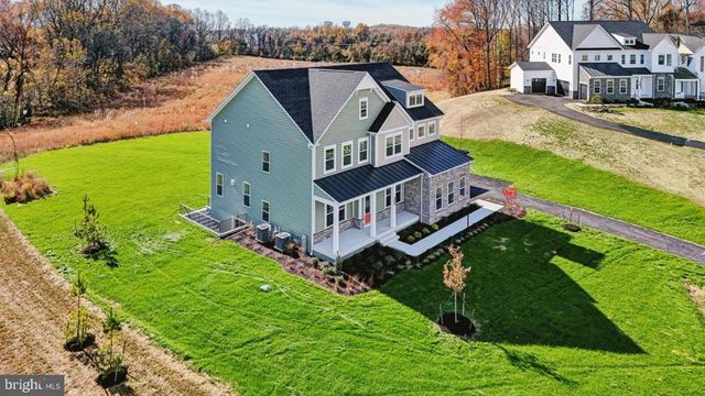 16504 GOLDEN CROWN DR, Upper Marlboro, MD 20774