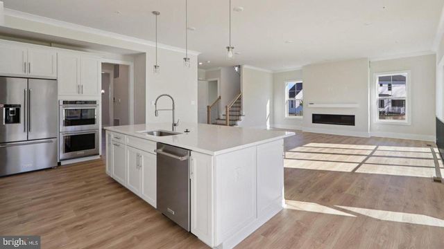 16504 GOLDEN CROWN DR, Upper Marlboro, MD 20774