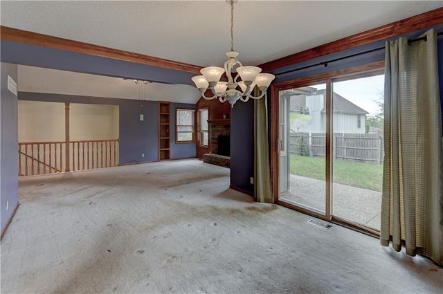3711 NE Ellison Drive, Lee's Summit, MO 64064