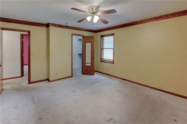 3711 NE Ellison Drive, Lee's Summit, MO 64064