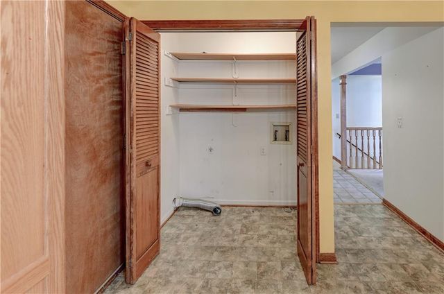 3711 NE Ellison Drive, Lee's Summit, MO 64064