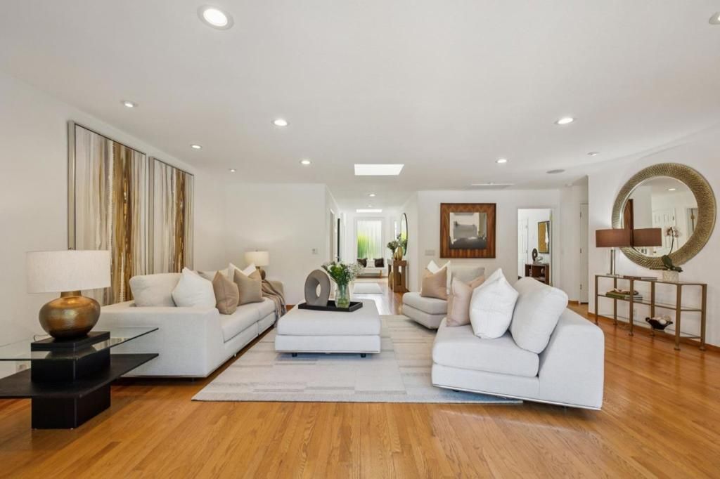 Image 13 of property listing at 680 Georgia Avenue, Palo Alto, CA 94306