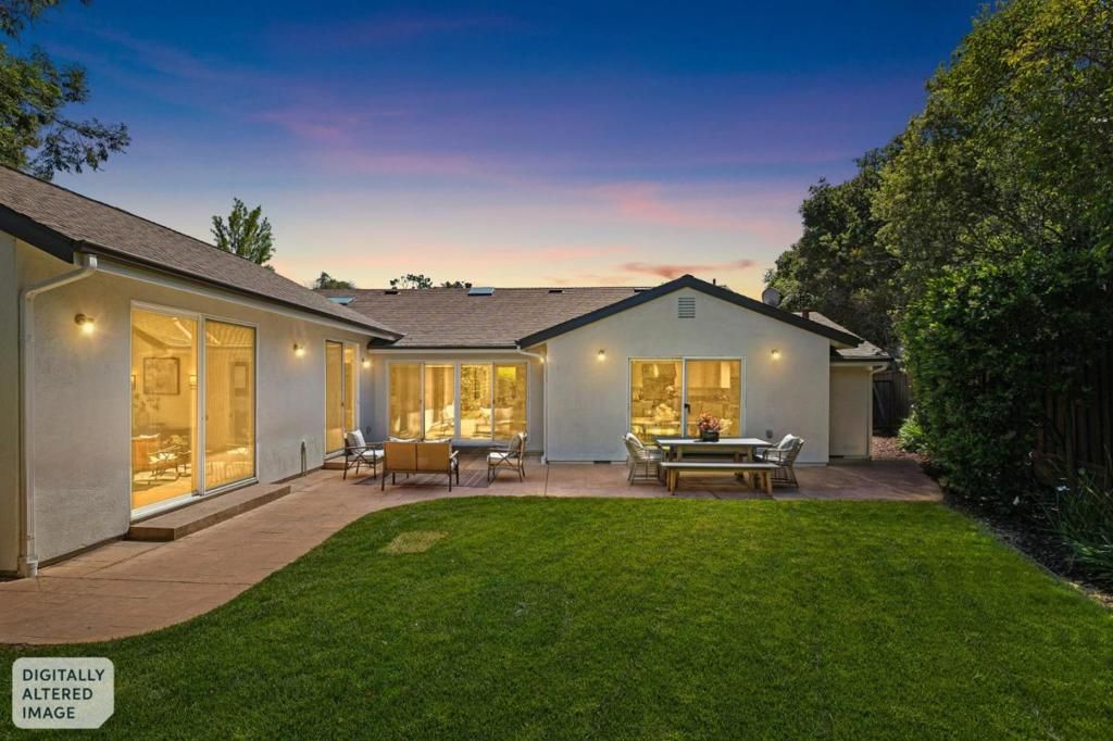 Image 4 of property listing at 680 Georgia Avenue, Palo Alto, CA 94306