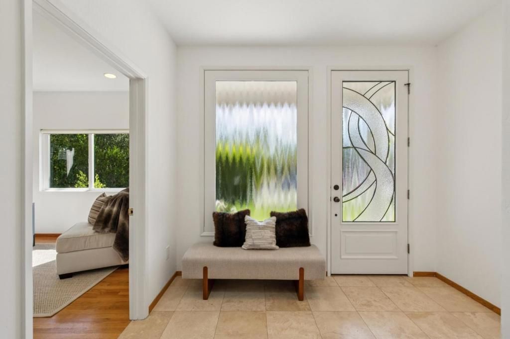 Image 7 of property listing at 680 Georgia Avenue, Palo Alto, CA 94306