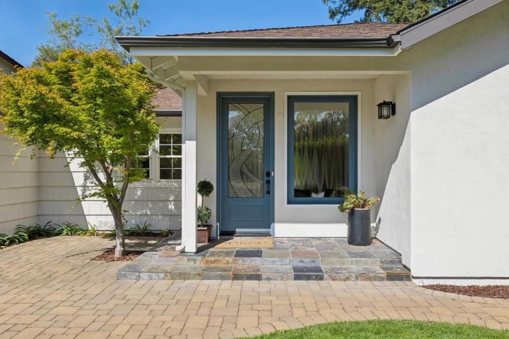 Image 8 of property listing at 680 Georgia Avenue, Palo Alto, CA 94306