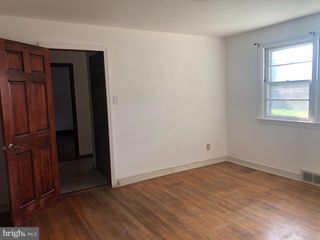 11 WOODSWAY RD, Wilmington, DE 19809