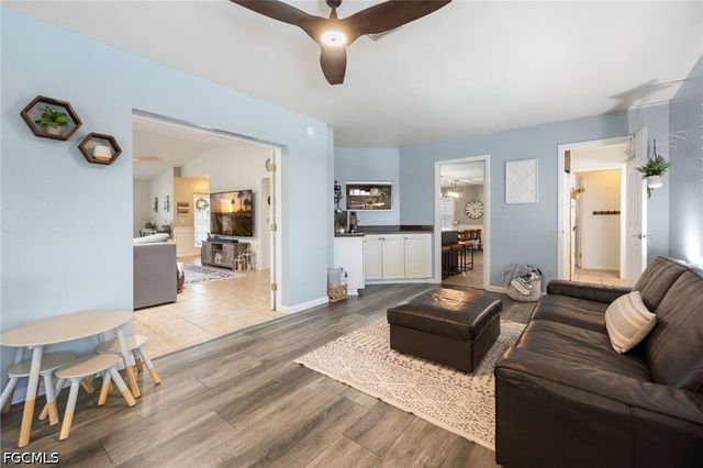 5060 Melaluca DR, Fort Myers, FL 33905