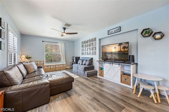 5060 Melaluca DR, Fort Myers, FL 33905