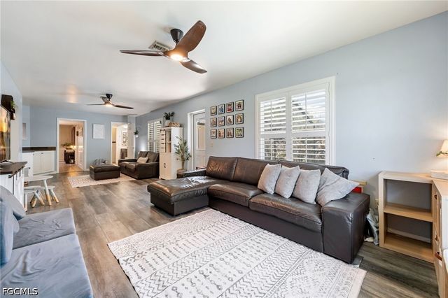 5060 Melaluca DR, Fort Myers, FL 33905