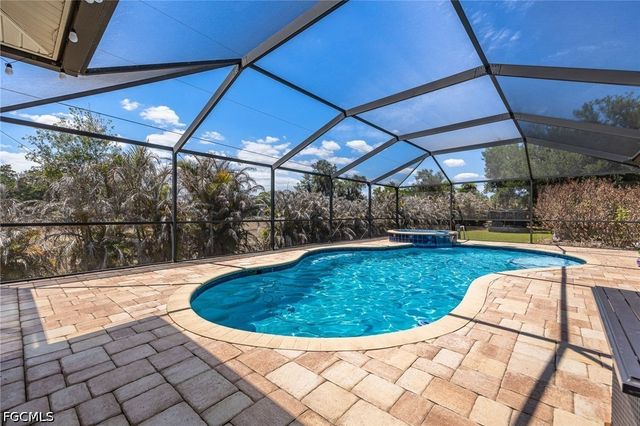 5060 Melaluca DR, Fort Myers, FL 33905