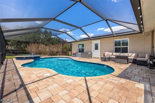 5060 Melaluca DR, Fort Myers, FL 33905