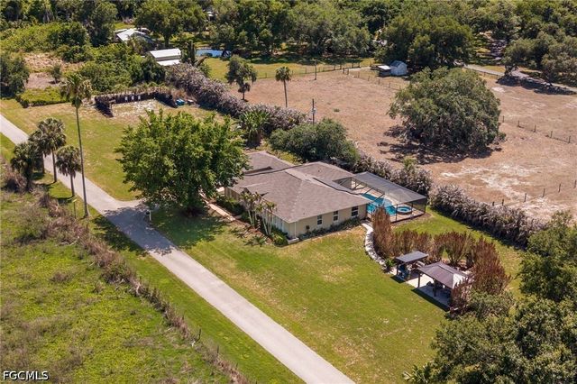5060 Melaluca DR, Fort Myers, FL 33905