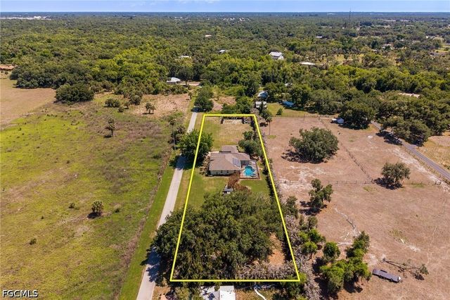 5060 Melaluca DR, Fort Myers, FL 33905