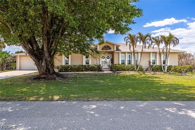 5060 Melaluca DR, Fort Myers, FL 33905