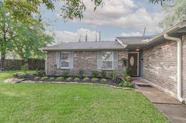 3706 Edgefield Drive, Pasadena, TX 77503
