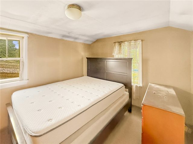 1513 Sycamore Ln, Mt Pleasant Twp, PA 15666