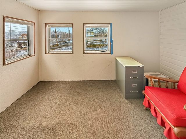 1513 Sycamore Ln, Mt Pleasant Twp, PA 15666