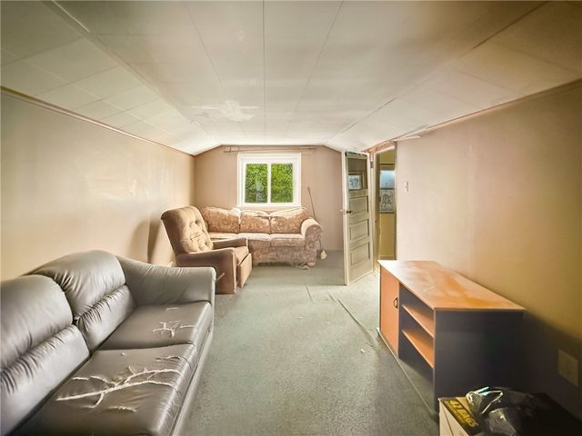 1513 Sycamore Ln, Mt Pleasant Twp, PA 15666