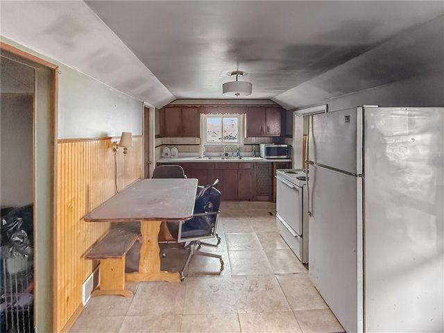 1513 Sycamore Ln, Mt Pleasant Twp, PA 15666