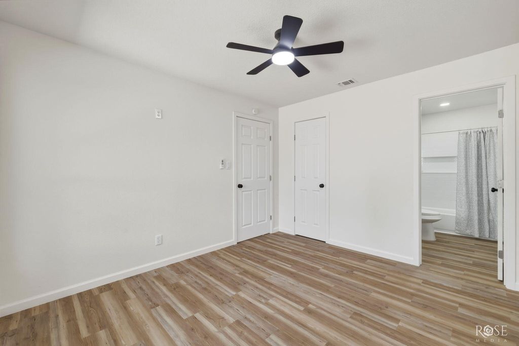 Image 14 of property listing at 423 E 26th Street, San Angelo, TX 76903