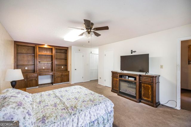 240 Mossland Drive, Perry, GA 31069