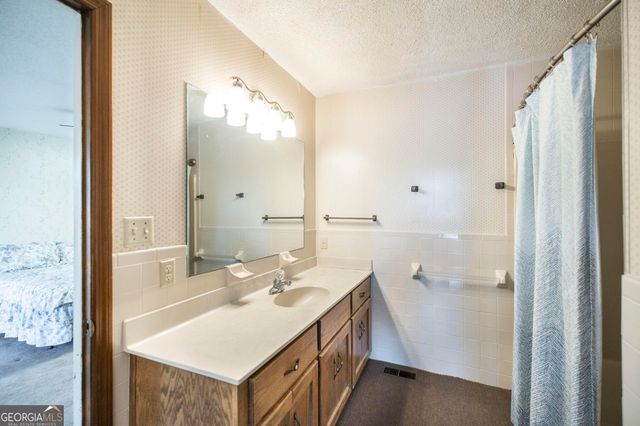 240 Mossland Drive, Perry, GA 31069