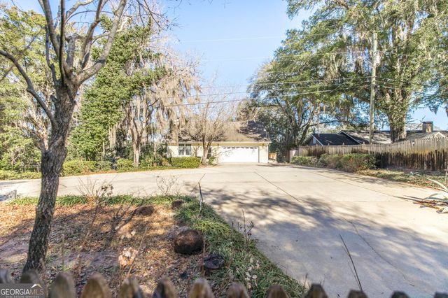 240 Mossland Drive, Perry, GA 31069