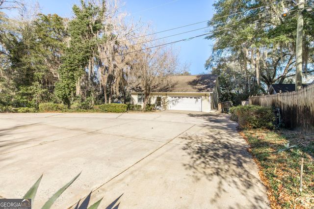 240 Mossland Drive, Perry, GA 31069