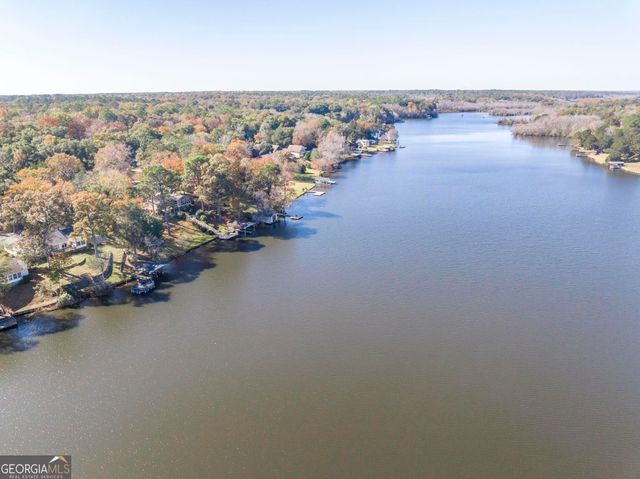 240 Mossland Drive, Perry, GA 31069