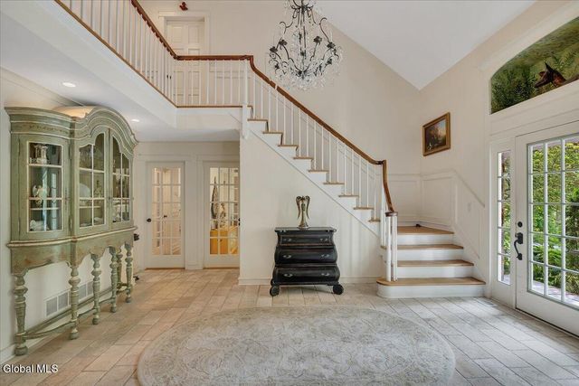 12 Hickory Hollow Road, Queensbury, NY 12804