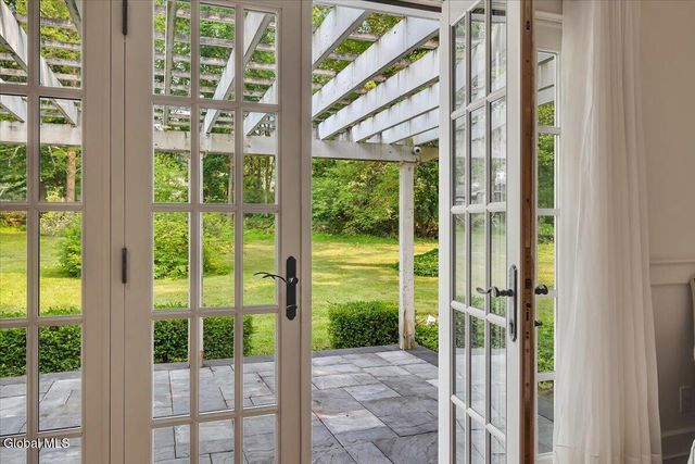 12 Hickory Hollow Road, Queensbury, NY 12804