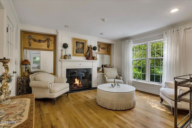 12 Hickory Hollow Road, Queensbury, NY 12804