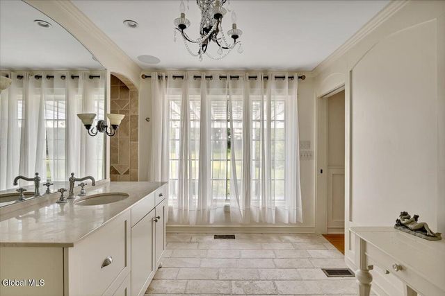 12 Hickory Hollow Road, Queensbury, NY 12804