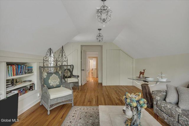 12 Hickory Hollow Road, Queensbury, NY 12804