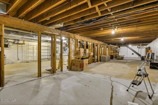 12 Hickory Hollow Road, Queensbury, NY 12804